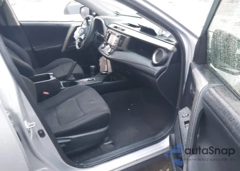 2013 Toyota Rav4 Xle z USA, uszkodzony, nr VIN JTMRFREV9DD004643